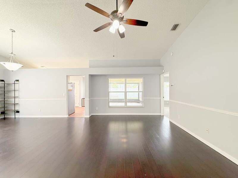 Valrico House: 1118 Hardwood Drive