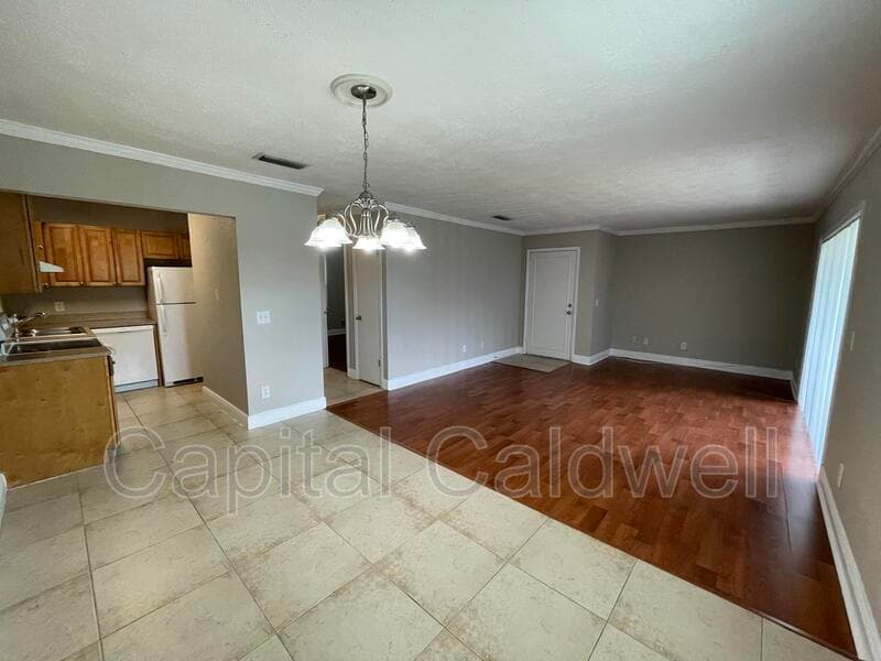 Tampa Condo: 13686 Orange Sunset Dr