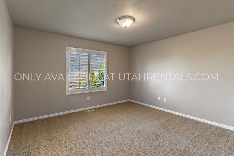 Lehi House: 3342 N 150 W