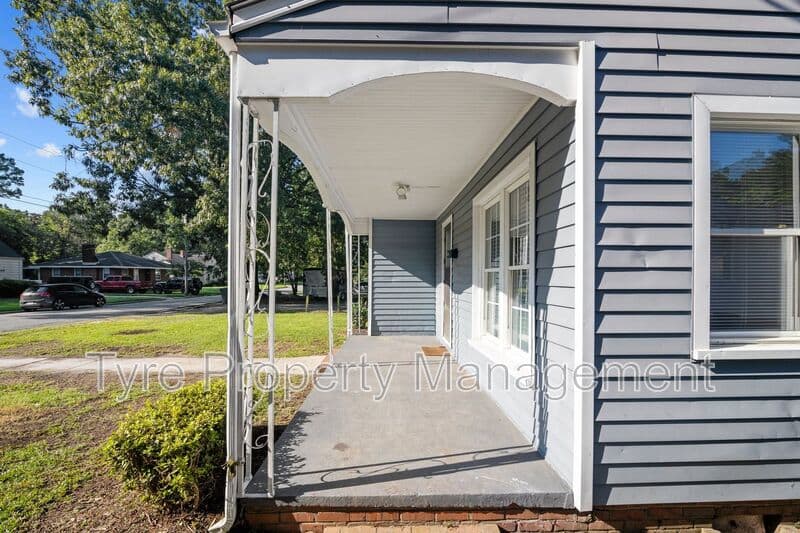 Greenville House: 109 N Eastern Street