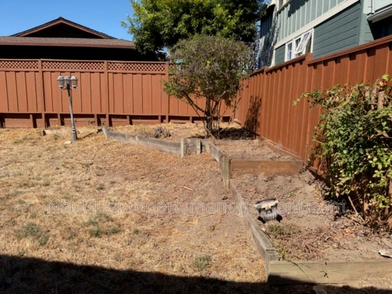 Santa Cruz House: 2349 Harper Street