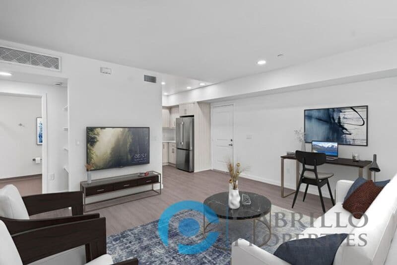 San Diego Apartment: 2724 El Cajon Blvd