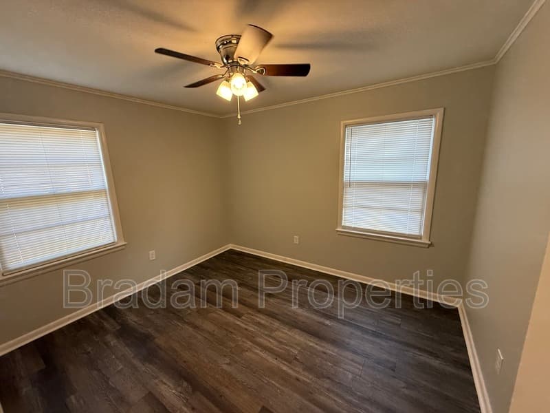 Tulsa House: 4753 S Lawton Ave