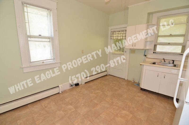 Pittston Condo: 122 Broad St