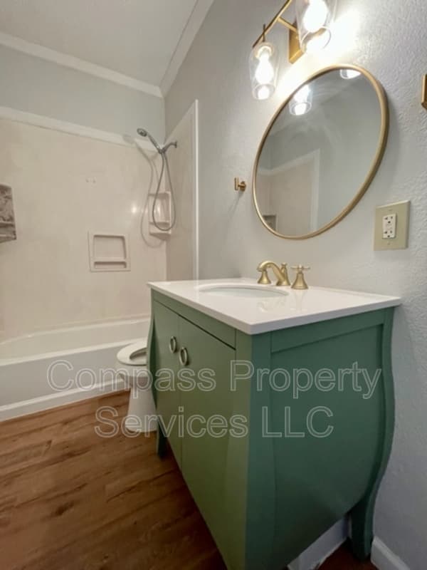 Waco House: 2608 Bosque Blvd