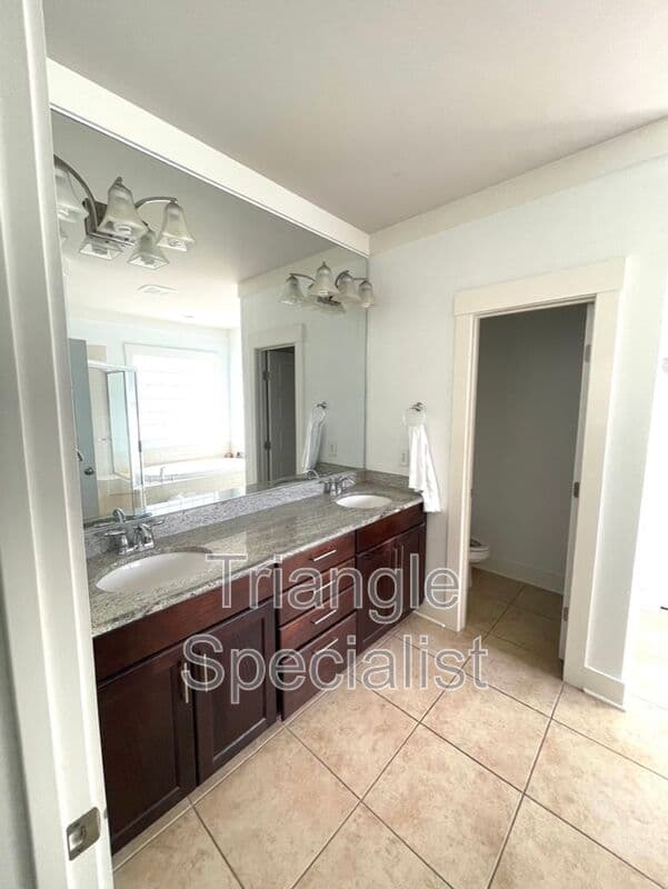 Wake Forest House: 4012 Forgotten Pond Avenue