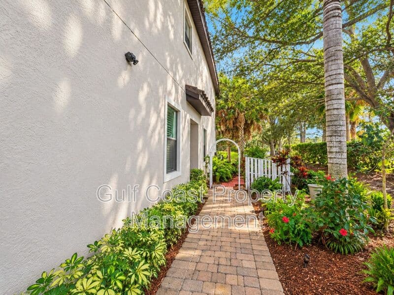 Bradenton Townhome: 7208 Ketch Place