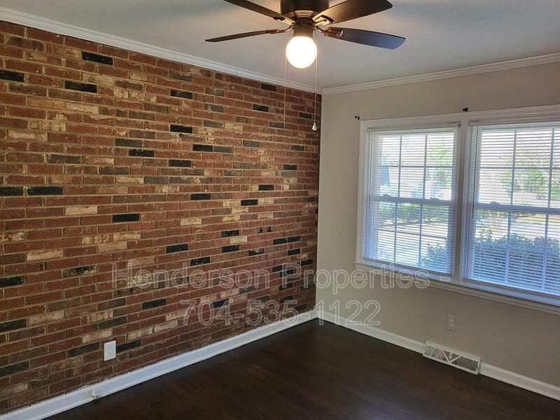 Monroe Condo: 400 East Talleyrand Avenue