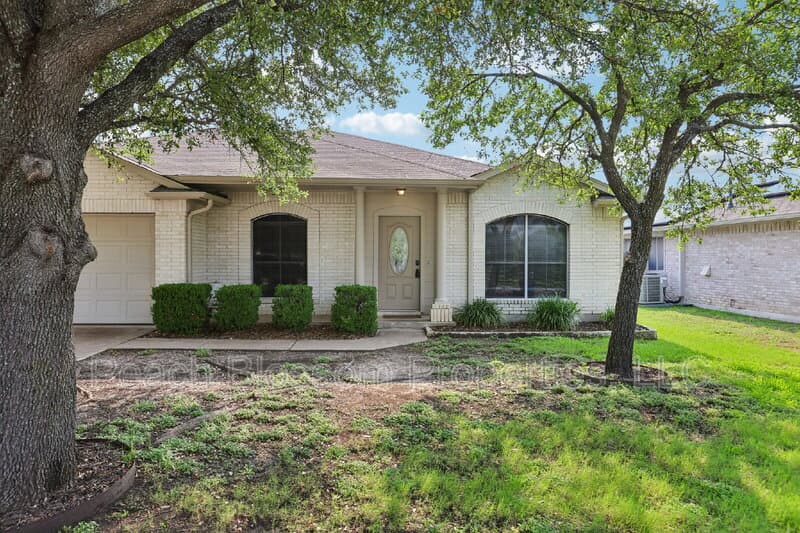 Round Rock House: 2656 Bradley Lane