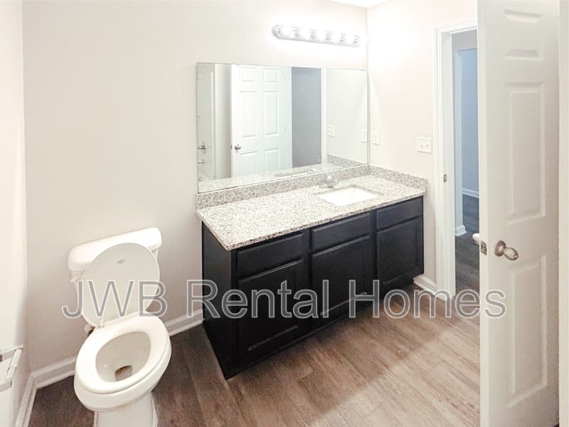 Jacksonville House: 4016 Spring Glen Rd
