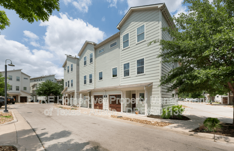Austin Condo: 2710 Halcyon Drive