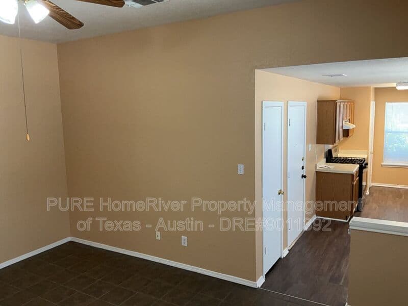 Round Rock Condo: 1001-A Christopher Ave