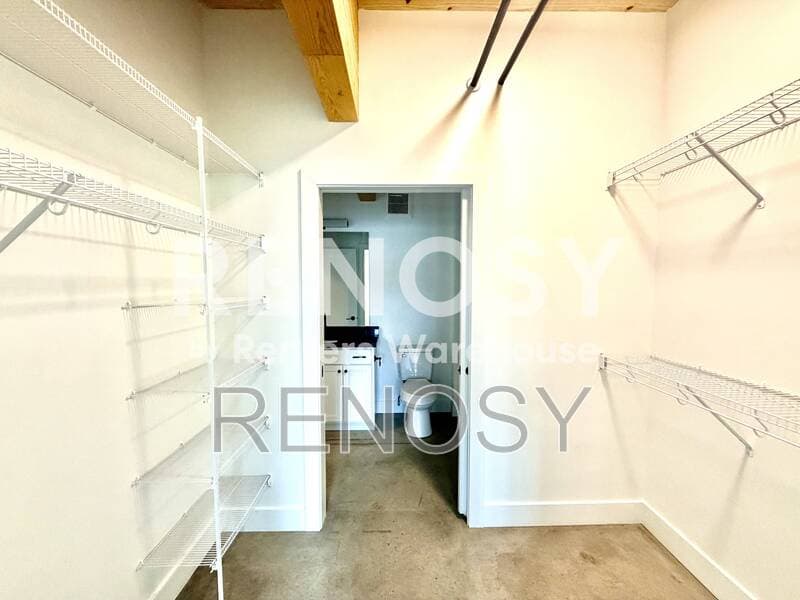Des Moines Condo: 2701 Ingersoll Ave