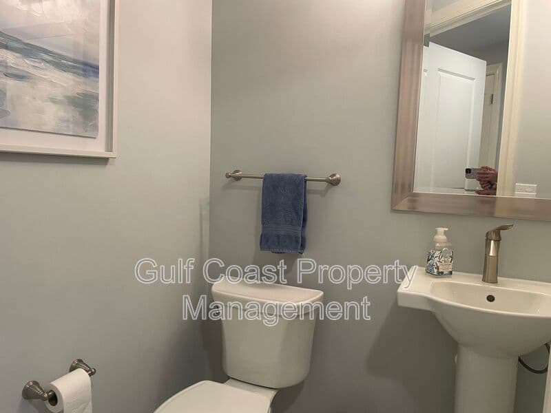 Osprey House: 260 Hidden Bay Dr