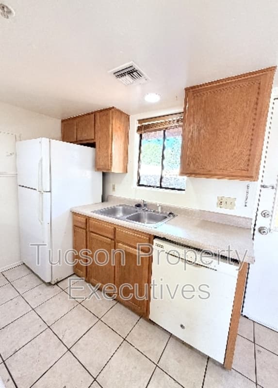 Tucson Condo: 1717 East Glenn Street