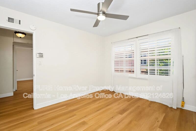 Gardena House: 12920 Ardath Ave