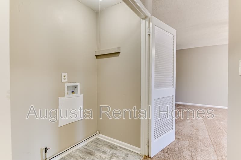 Augusta Condo: 940 Stevens Creek Road 403