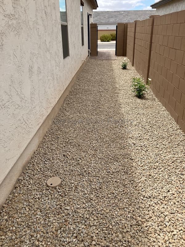 Maricopa House: 16635 N Lunar St