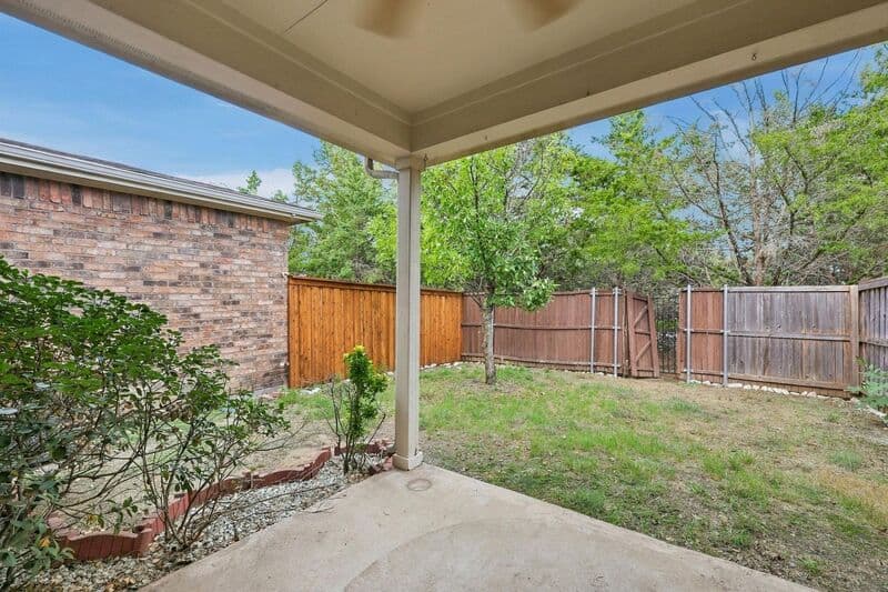 The Colony House: 5972 Clearwater Dr