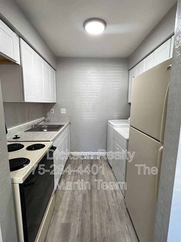 Sparks House: 1799 York Way