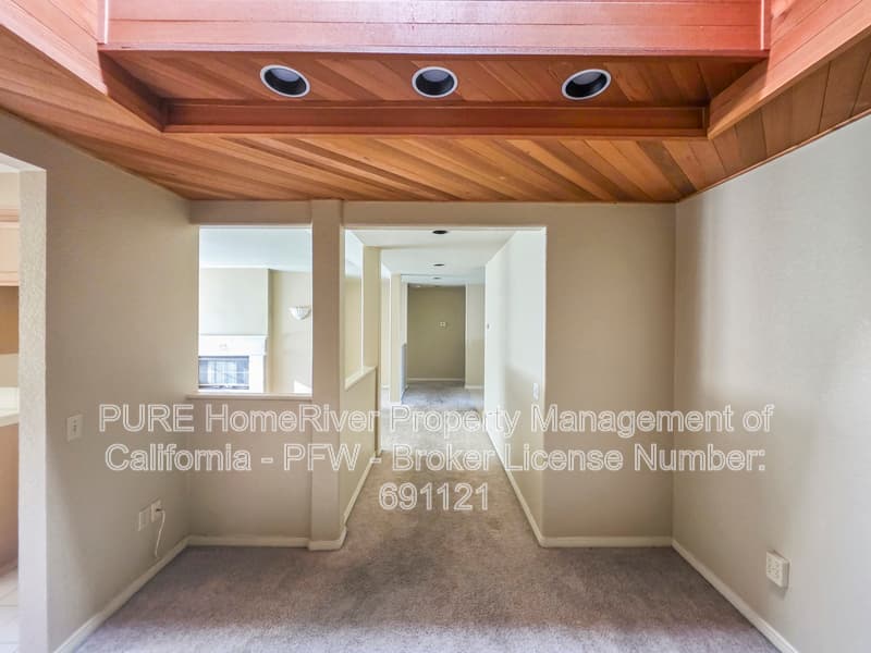 Murrieta House: 38421 Oaktree Loop