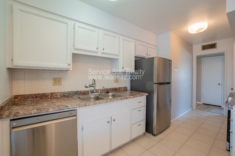 Sun City House: 17230 N Palo Verde Dr