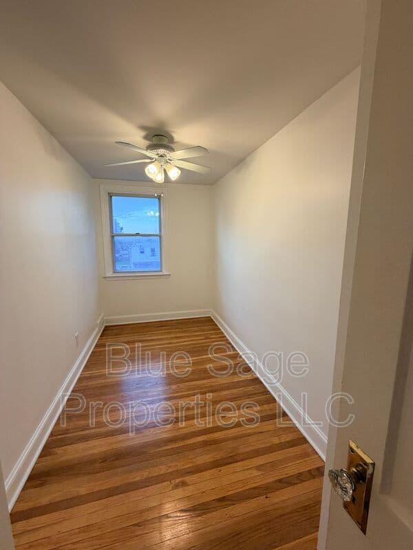Glenolden Townhome: 314 Spruce St