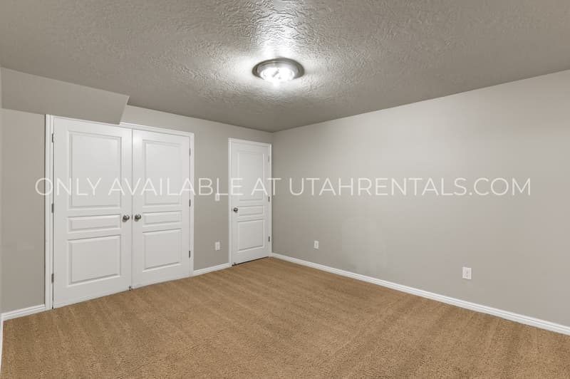 Lehi House: 3342 N 150 W