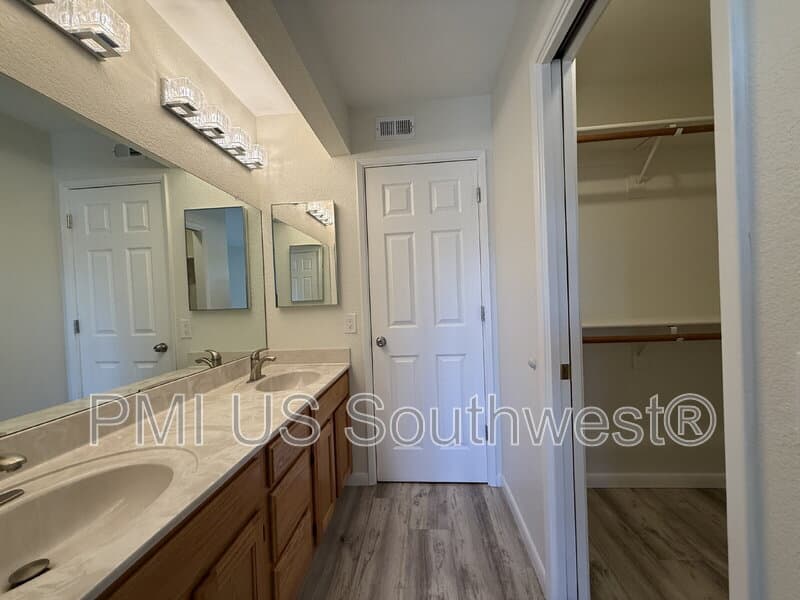 Bullhead City Condo: 1611 Highway 95