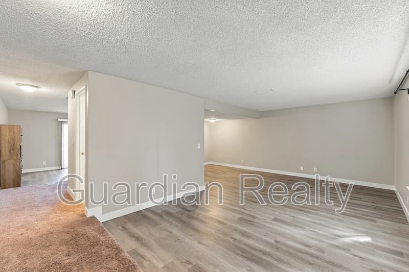 Las Vegas Townhome: 3251 Longford Way