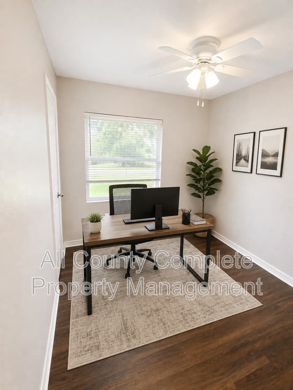 Jacksonville House: 10415 Briarcliff Rd E