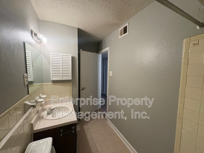 Memphis Condo: 2827 Sonora Drive No 2