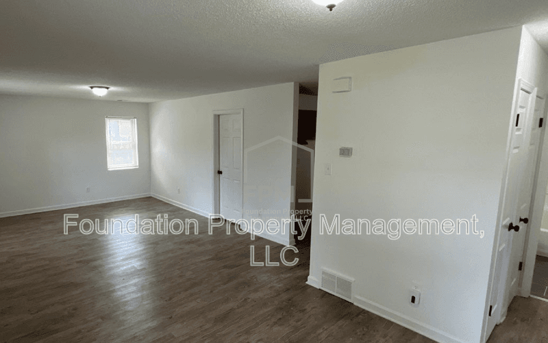 Memphis House: 2605 Whitman Avenue