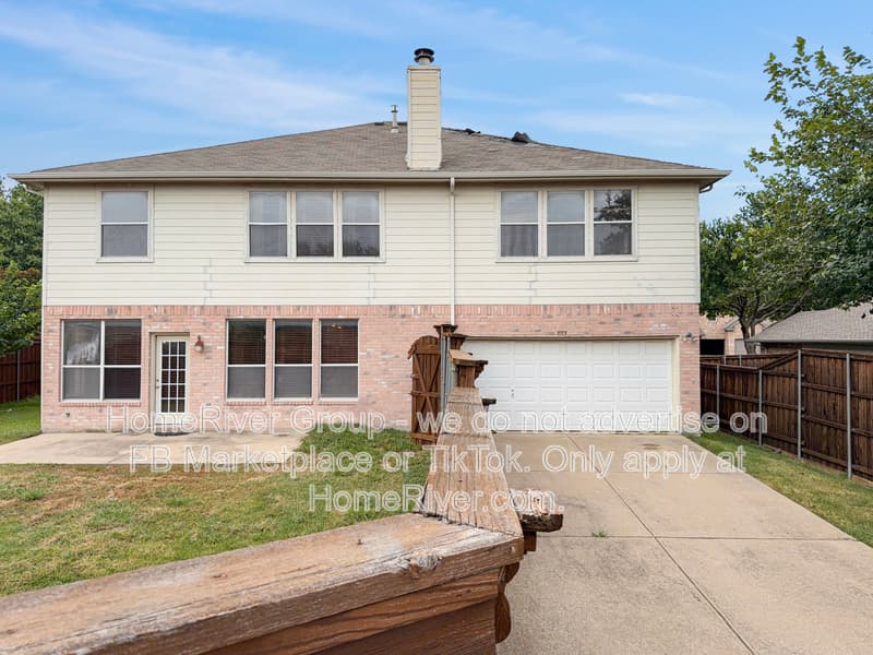Frisco House: 9715 Madison Dr