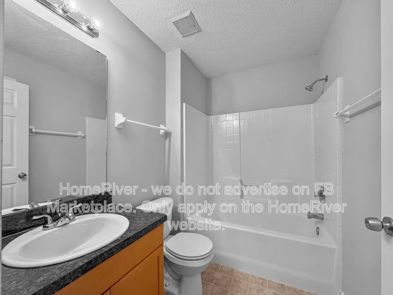 Jacksonville House: 6711 Salt Pond Dr N