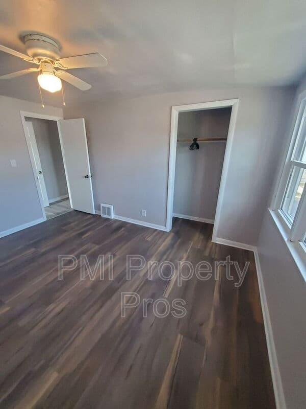 Milwaukee Condo: 159A S 78th St