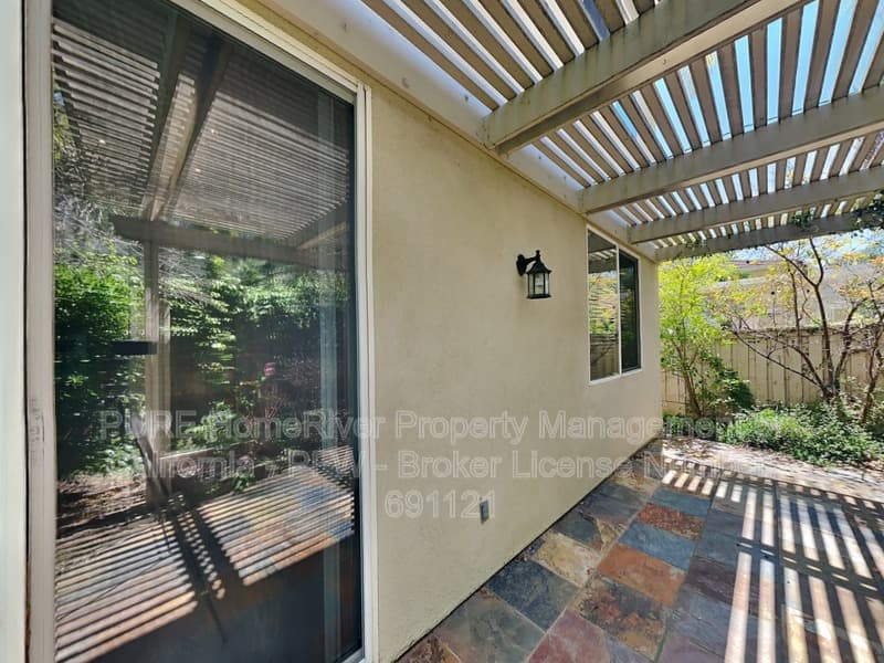 Rancho Santa Margarita House: 37 Via Villario