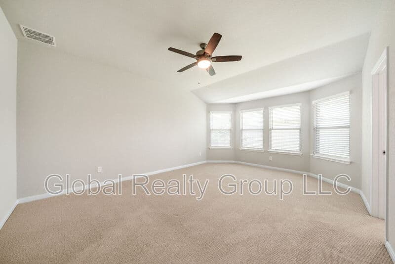 New Braunfels House: 1220 Ella Xing