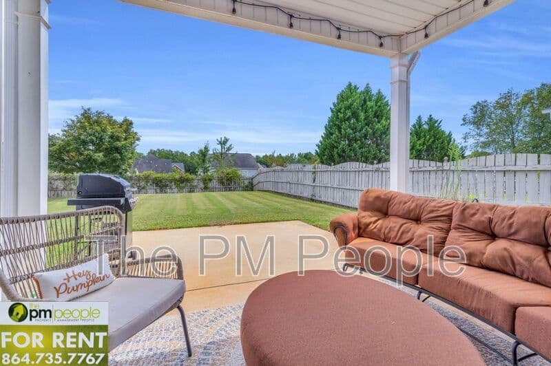Simpsonville House: 39 Pfeiffer Ct.