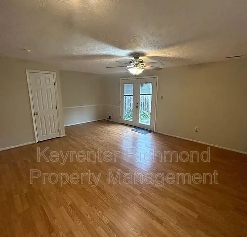 Richmond House: 7700 Pomeroy Court