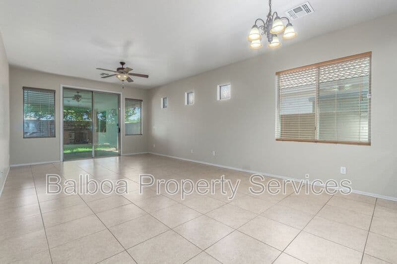 Queen Creek House: 21534 E Domingo Rd