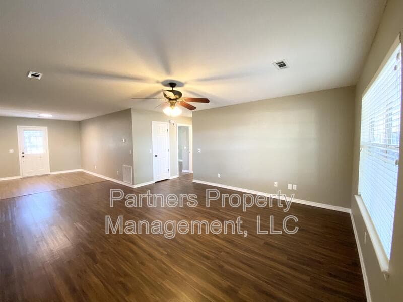 Fayetteville Condo: 835 North 54th Avenue