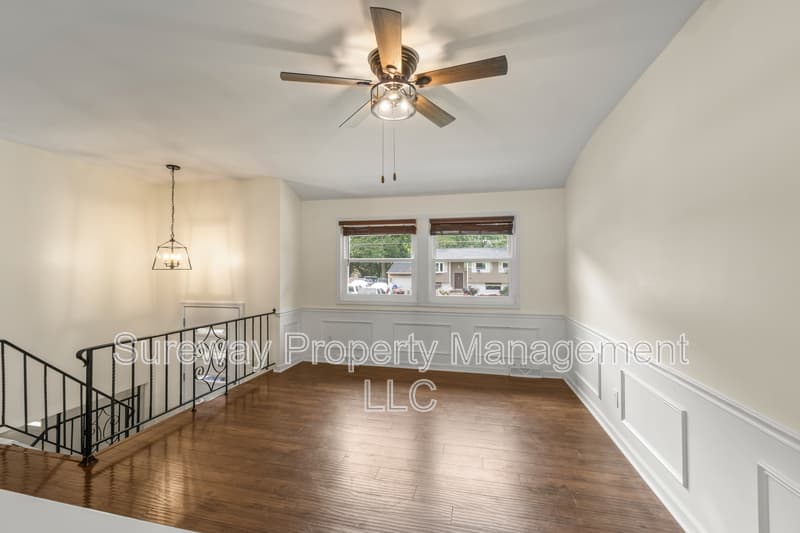 Browns Mills House: 211 California Trail