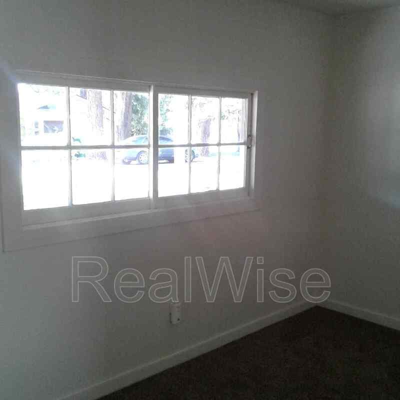 Grants Pass House: 1483 Fruitdale Dr