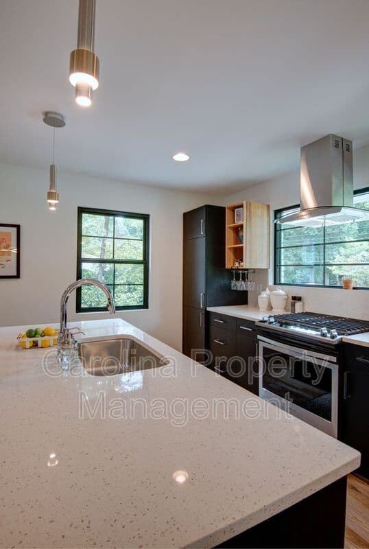 Charlotte House: 3945 Rockfern Rd