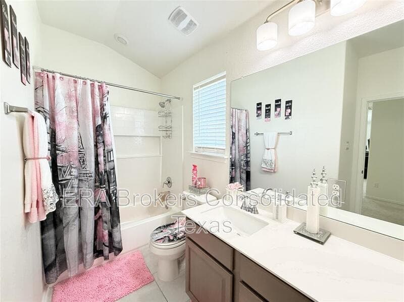 Round Rock House: 4644 Padula Drive