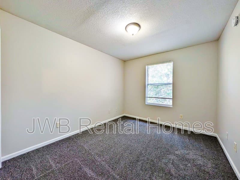 Atlantic Beach Townhome: 79 W 5th St