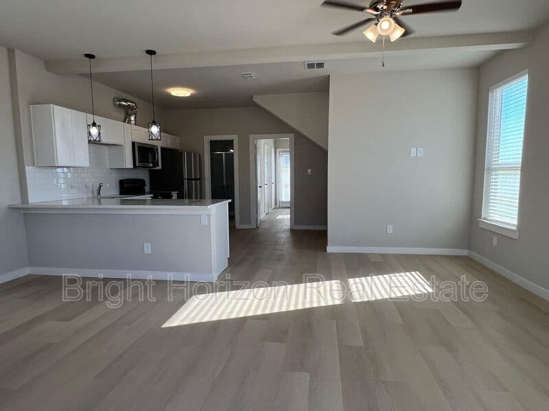 Fort Worth House: 3419 Valley Vista Drive