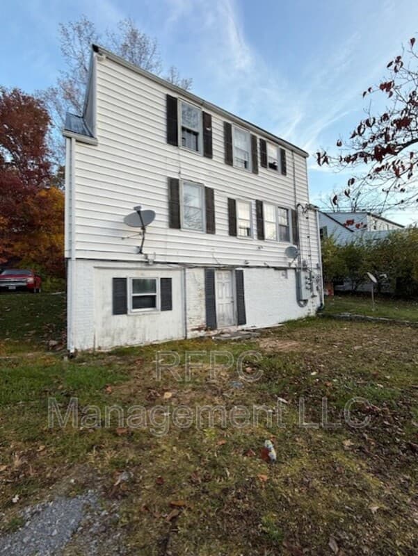 Bluefield Condo: 1421 Augusta Street - 1