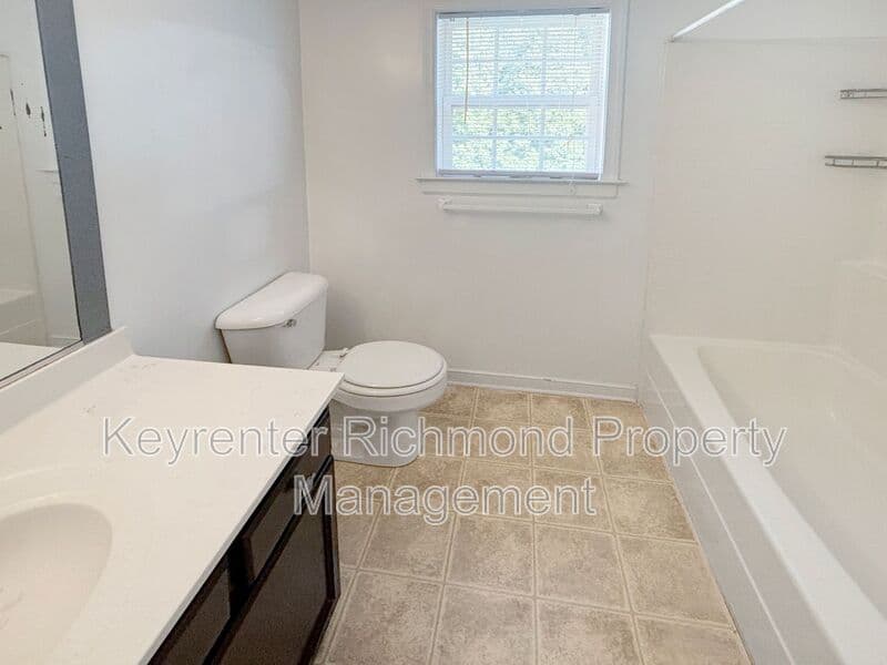 Richmond House: 2010 Colgate Avenue